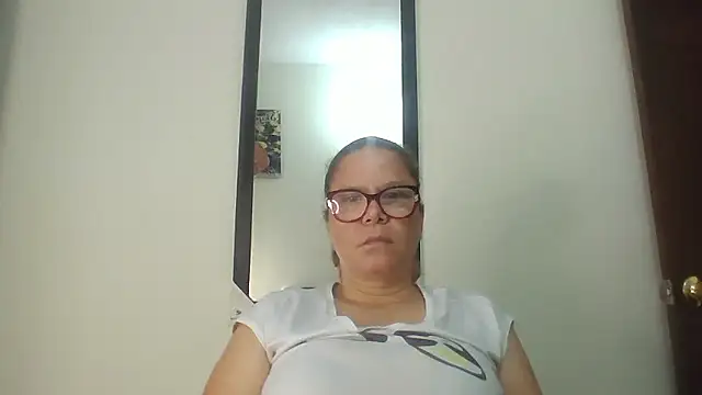 Snapshot of latinamaster chatting on January 2026 11:15:02 AM latinamaster online show from January 2026 11:15:02 AM