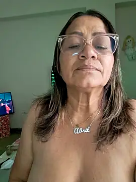 Snapshot of Vickysweeeettt chatting on June 2026 08:50:02 PM Vickysweeeettt online show from June 2026 08:50:02 PM