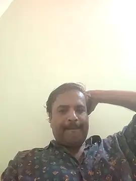 Snapshot of vardh033 chatting on September 2025 02:51:01 PM vardh033 online show from September 2025 02:51:01 PM