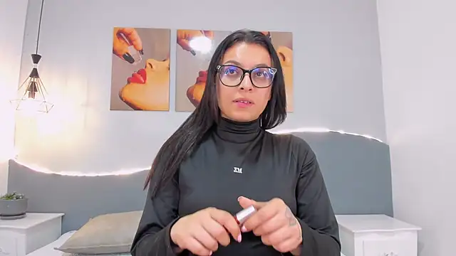 Snapshot of Sara_mora_ chatting on May 2026 11:51:01 AM Sara mora online show from May 2026 11:51:01 AM