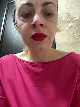 Snapshot of ladywithbigass chatting on December 2024 05:42:01 AM ladywithbigass online show from December 2024 05:42:01 AM