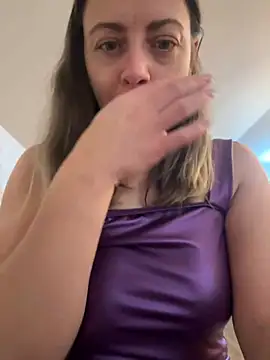 Snapshot of ladywithbigass chatting on January 2025 06:45:01 AM ladywithbigass online show from January 2025 06:45:01 AM