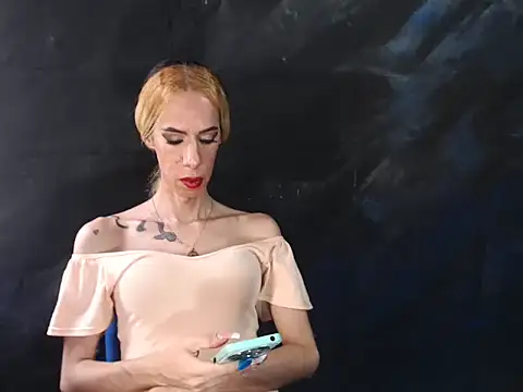 Queenmaria23cm online show from September 2025 07:03:02 PM