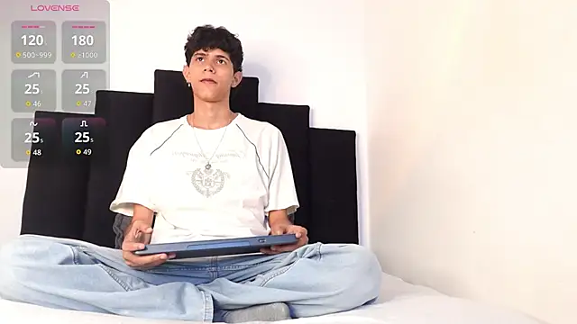 alexmark  online show from December 2025 01:08:01 PM