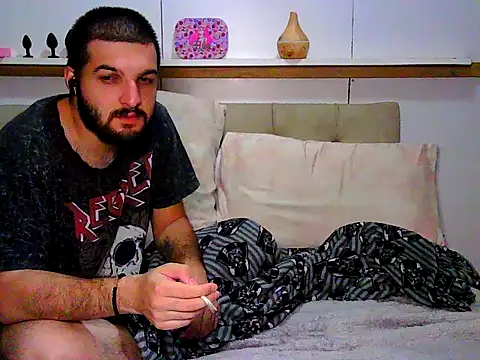 Snapshot of aMinshy chatting on October 2025 12:42:01 AM aMinshy online show from October 2025 12:42:01 AM