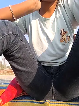 Antique-stickchart-couple online show from November 2025 02:33:01 AM