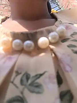 Antique-stickchart-couple online show from November 2025 06:12:01 AM