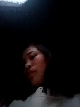 Milan6789 online show from February 2026 11:28:01 PM