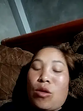 Milan6789 online show from April 2026 01:28:02 PM