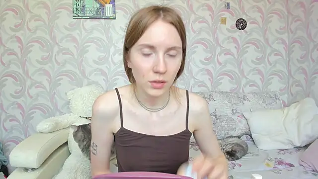 Snapshot of Kelly_Gerzikaa chatting on June 2026 04:39:01 AM Kelly Gerzikaa online show from June 2026 04:39:01 AM