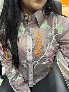 Riya-6969 online show from April 2026 08:55:02 PM