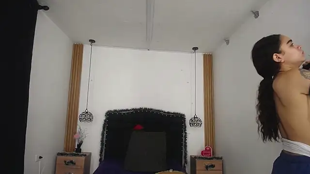 KENDALL ART online show from December 2025 05:19:02 PM