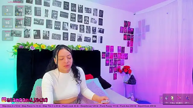 Sarahandzack online show from September 2025 05:24:02 PM