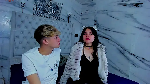 Snapshot of Ari_and_Storm chatting on November 2025 04:03:02 AM Ari and Storm online show from November 2025 04:03:02 AM