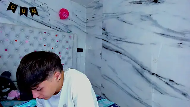 Ari and Storm online show from April 2026 03:15:01 PM