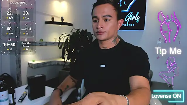 LiamDeep online show from October 2025 10:45:02 PM