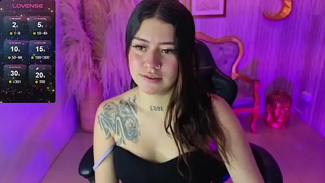 ivy lodge s online show from October 2025 03:18:01 AM
