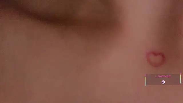 Hollyxx  online show from September 2025 08:08:01 PM