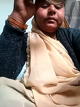 Sheema tyagi online show from January 2026 02:05:02 AM