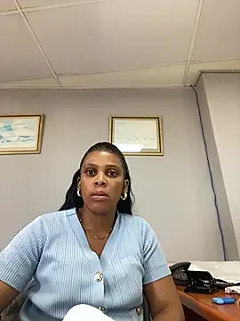 Snapshot of 031bubbles chatting on March 2026 10:32:01 AM 031bubbles online show from March 2026 10:32:01 AM