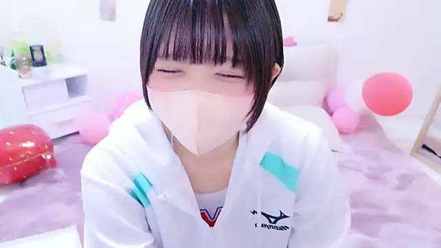 Hinata Sun online show from April 2026 12:08:02 PM