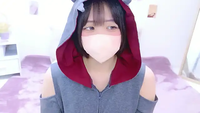 Hinata Sun online show from June 2026 12:39:01 PM