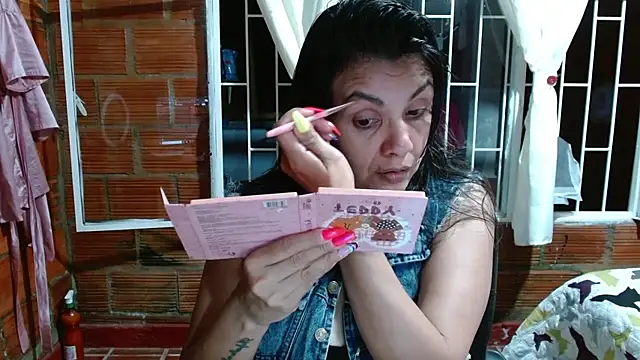 Snapshot of Milf_Fantassyy chatting on September 2025 03:39:02 AM Milf Fantassyy online show from September 2025 03:39:02 AM
