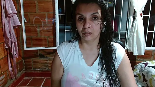 Snapshot of Milf_Fantassyy chatting on September 2025 11:16:01 PM Milf Fantassyy online show from September 2025 11:16:01 PM