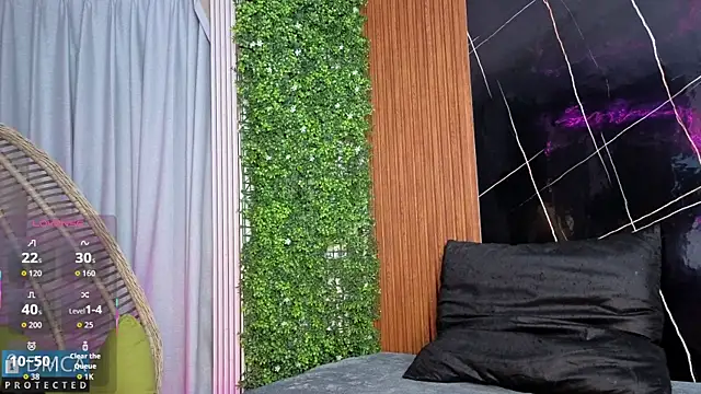 Kiara Zahiri   online show from November 2025 10:58:02 AM