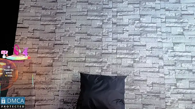 Kiara Zahiri   online show from November 2025 12:26:01 PM