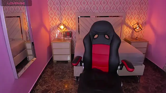 Snapshot of CHRISTY_TEIGEN4 chatting on February 2026 07:54:02 PM CHRISTY TEIGEN4 online show from February 2026 07:54:02 PM