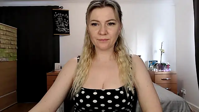 ParadiseAlina online show from April 2026 05:58:01 PM