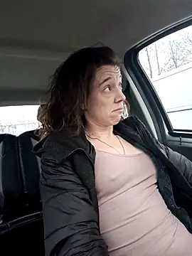 Snapshot of JezebelDutch chatting on November 2025 02:43:02 PM JezebelDutch online show from November 2025 02:43:02 PM