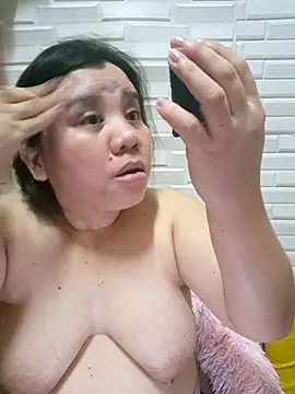 Snapshot of hotlyn45 chatting on November 2025 11:10:01 AM hotlyn45 online show from November 2025 11:10:01 AM