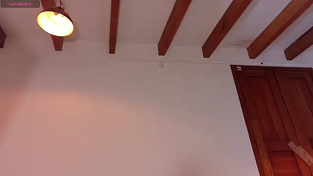 Snapshot of Kristall_06 chatting on October 2025 02:04:02 AM Kristall 06 online show from October 2025 02:04:02 AM