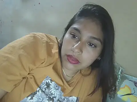 Snapshot of zairabreze chatting on July 2026 03:45:02 AM zairabreze online show from July 2026 03:45:02 AM