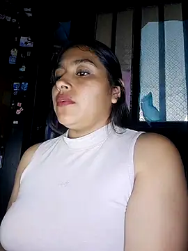 Snapshot of zairabreze chatting on August 2026 01:18:01 AM zairabreze online show from August 2026 01:18:01 AM