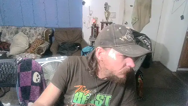 Poundtown1226 online show from September 2025 02:22:02 AM