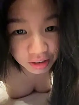 xiaoxun520 online show from October 2025 04:25:02 PM