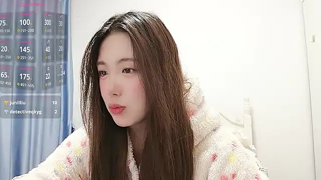 Luna 868 online show from November 2025 04:40:02 PM