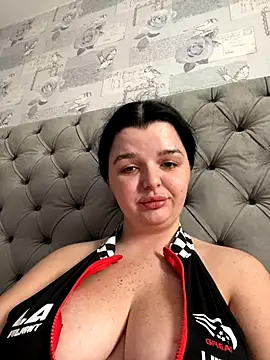 PrettyPaigeBabe online show from October 2025 02:32:02 PM