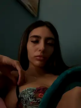 RoseyMae online show from October 2025 03:01:01 PM