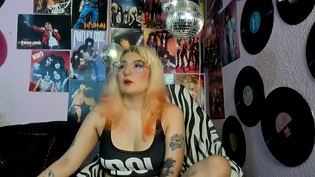 Avril Maria online show from March 2026 08:24:01 PM