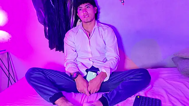 Laura and Kevin online show from October 2025 01:23:02 PM