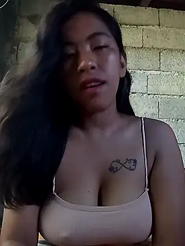 Yapsyxx online show from November 2025 12:02:01 AM