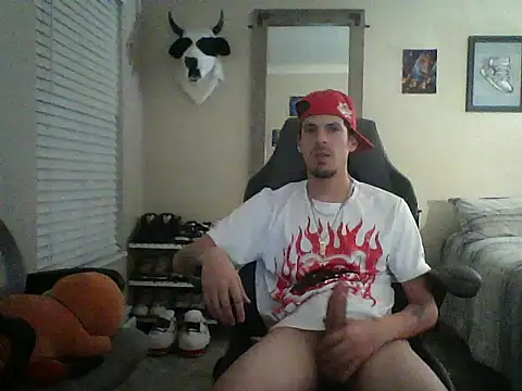 Snapshot of latinosatiro94 chatting on February 2026 10:20:02 AM latinosatiro94 online show from February 2026 10:20:02 AM