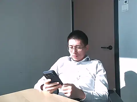 miniyellower online show from November 2025 02:55:02 AM