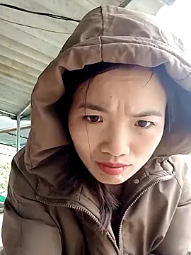 ngan-cute online show from November 2025 02:01:01 AM