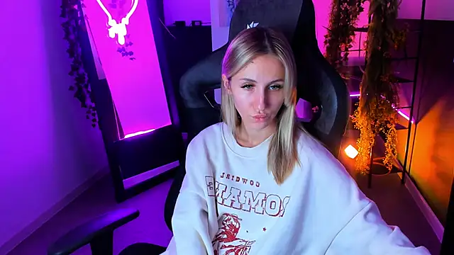 MalinaKwon online show from September 2025 08:26:01 AM