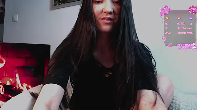 Veliora online show from November 2025 05:23:02 PM